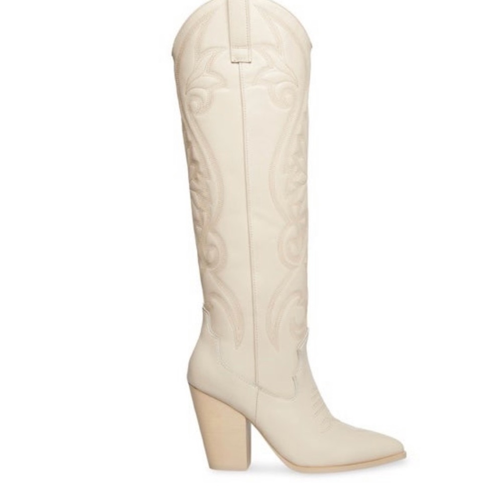 Brand NEW Never worn Steve Madden Lasso western cowboy boots in Bone Size 8
